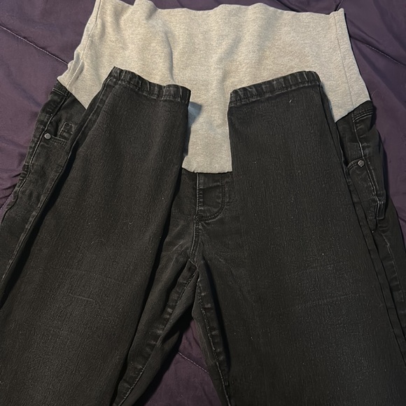 Thyme maternity black jeans. Size large. Used. - Picture 3 of 6